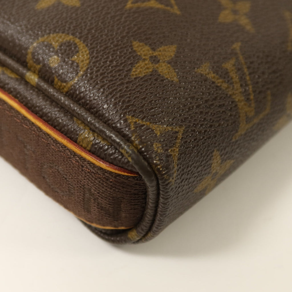 Louis Vuitton Trotteur Beaubourg · Monogram