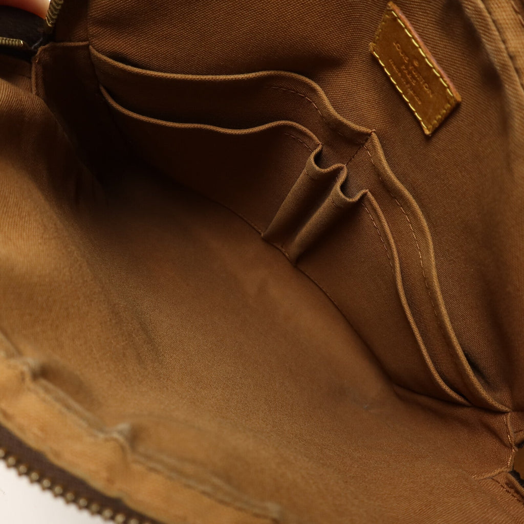 Louis Vuitton Trotteur Beaubourg · Monogram