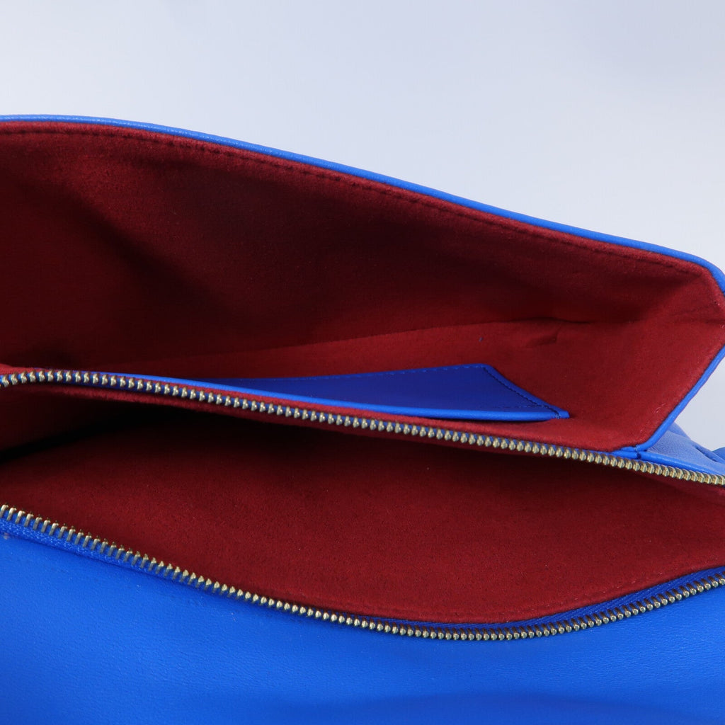 Louis Vuitton Pochette Coussin · Lambskin