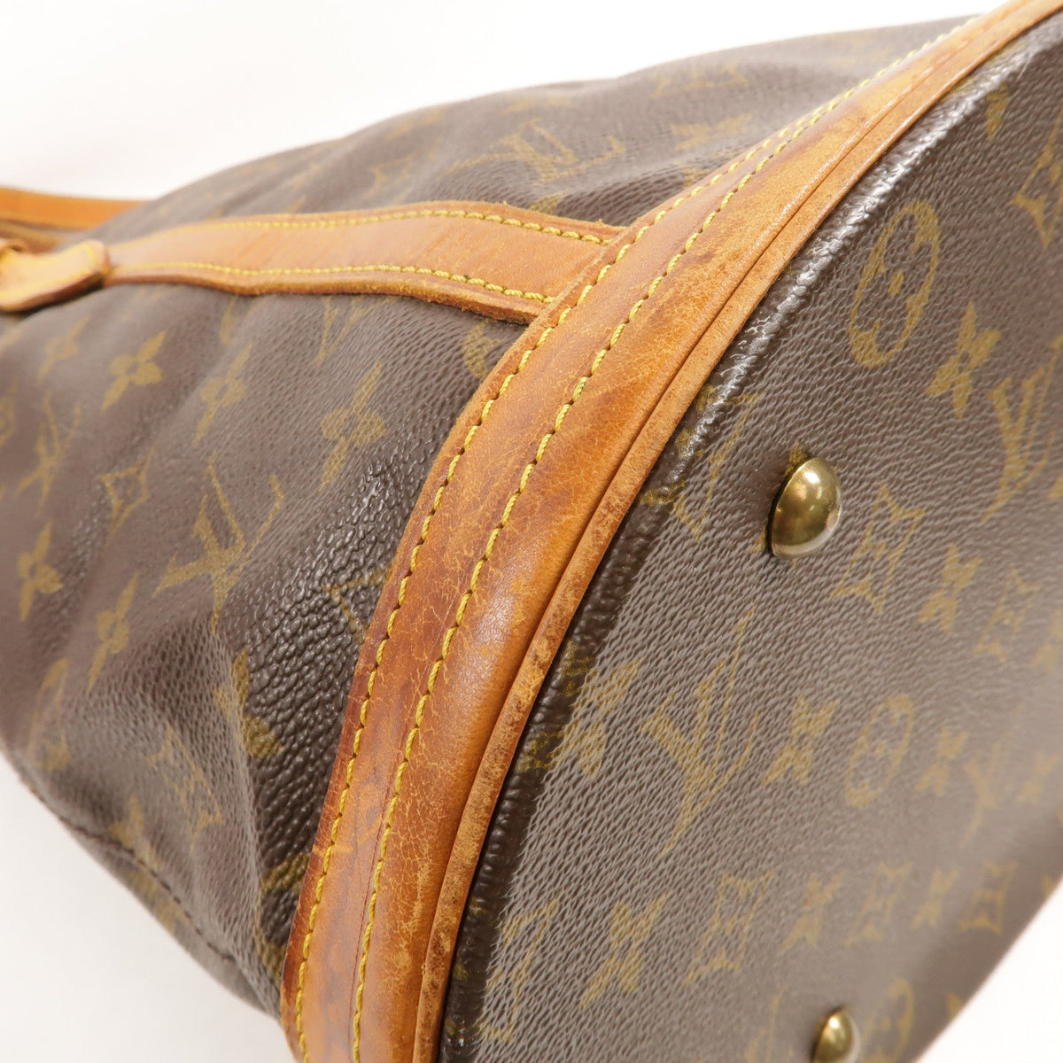 Louis Vuitton Bucket GM · Monogram Canvas