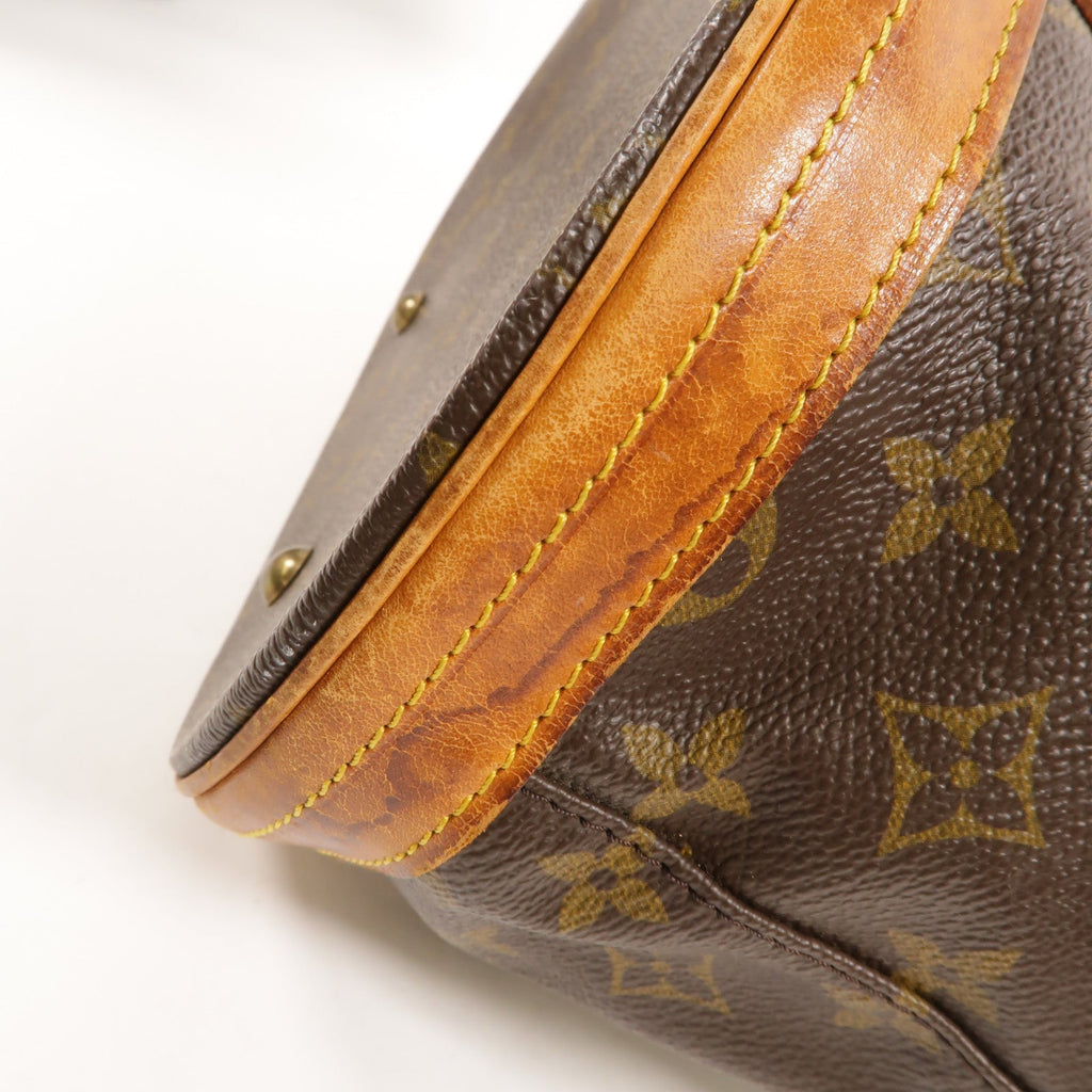 Louis Vuitton Bucket GM · Monogram Canvas