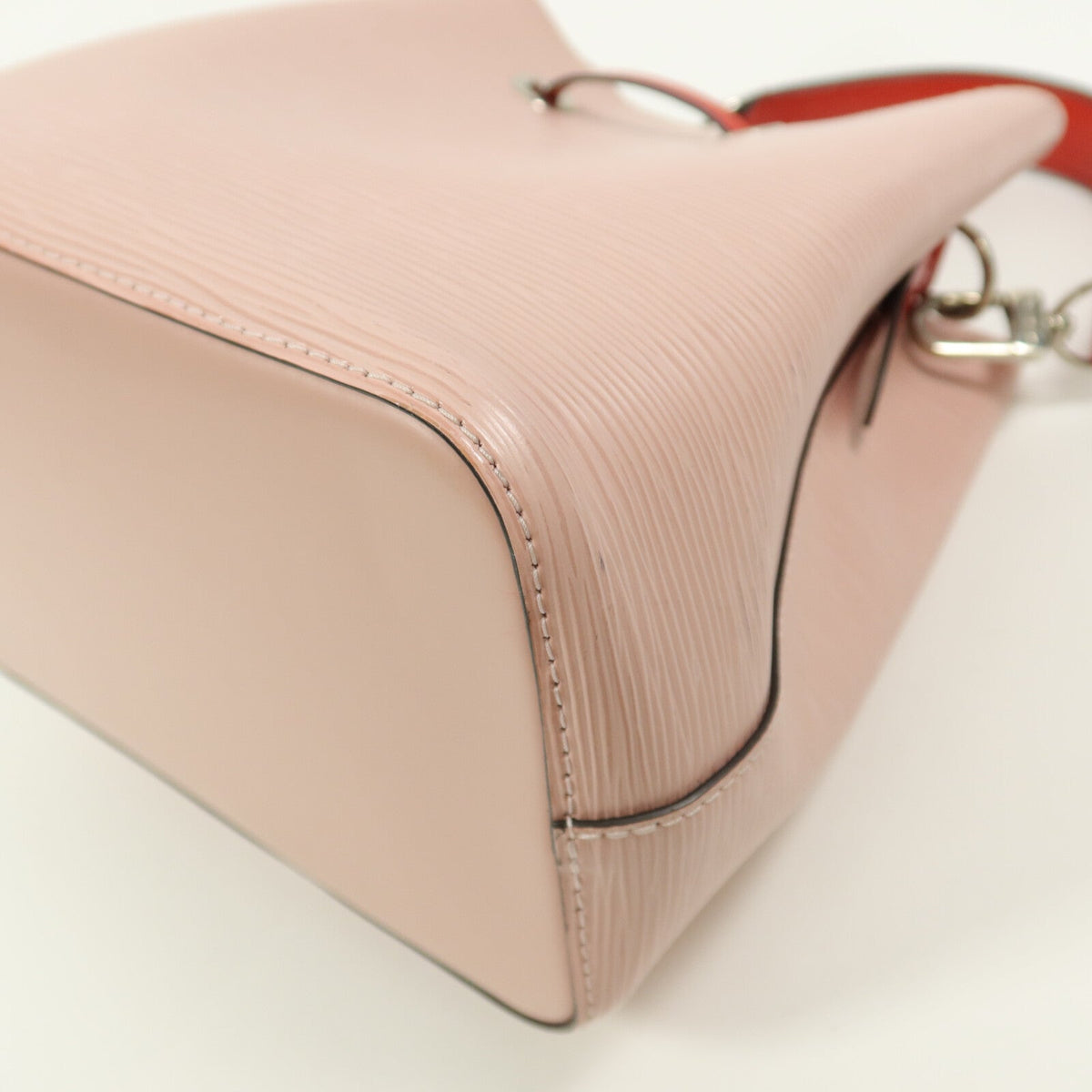 Louis Vuitton Neo Noe BB · Epi · Rose Ballerine