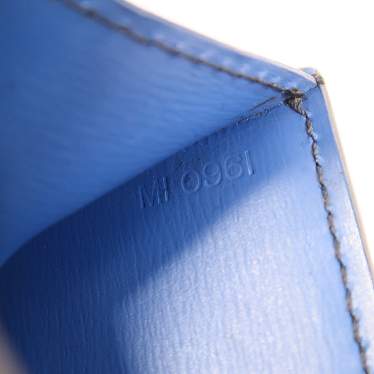 Louis Vuitton Pochette Arche · Epi Leather