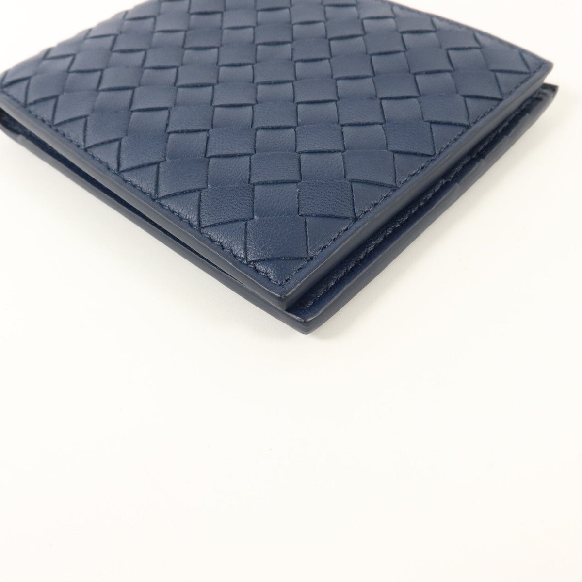 Bottega Veneta Bifold · Intrecciato Leather