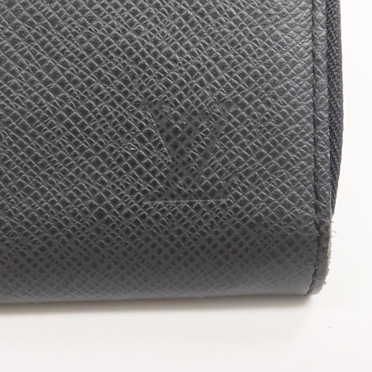 Louis Vuitton Tiga · Calfskin Zip Wallet
