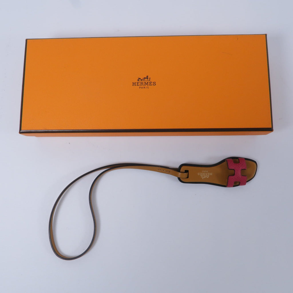 Hermès Oran Nano Charm · Rose Mexico