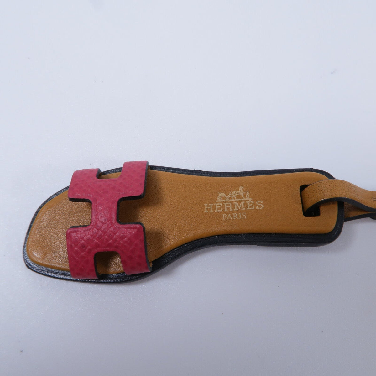 Hermès Oran Nano Charm · Rose Mexico