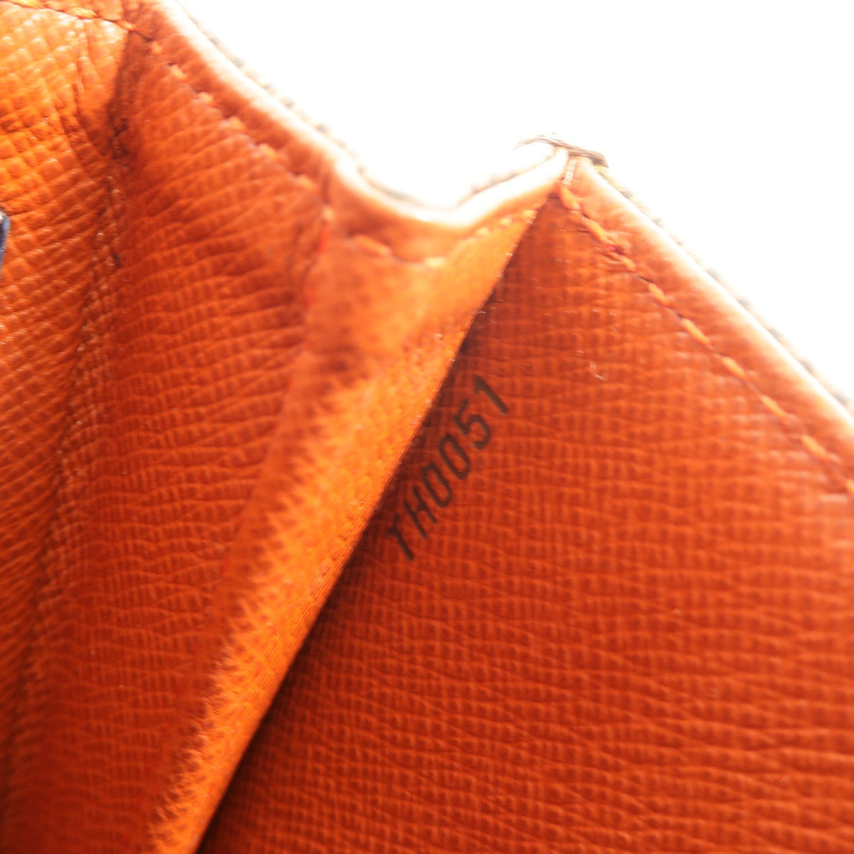 Louis Vuitton Tribeca Long · Damier Ebene