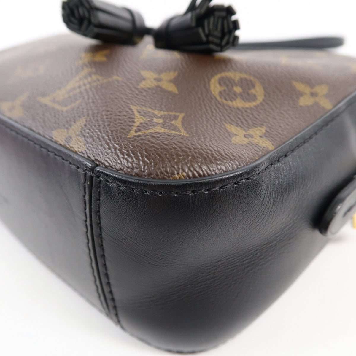 Louis Vuitton Saintonge · Monogram