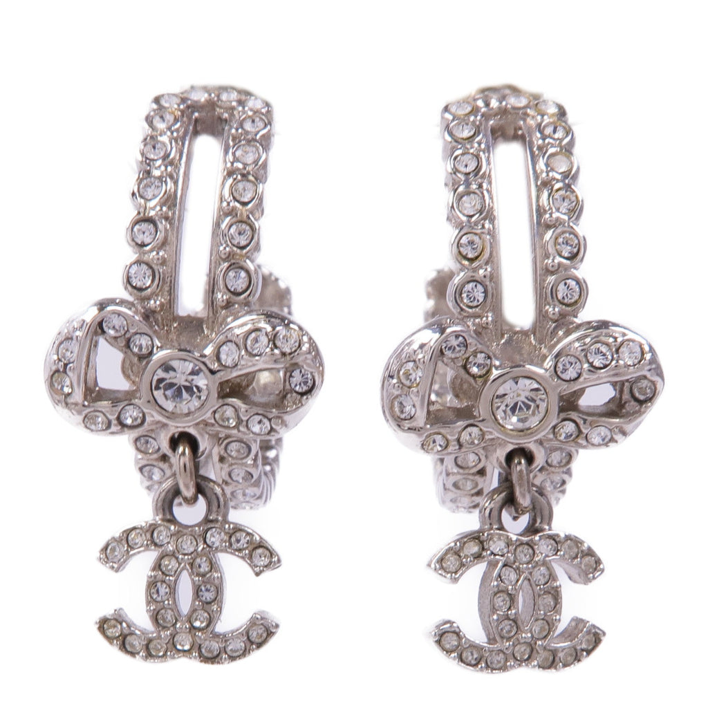 Chanel CC Earrings · Metal
