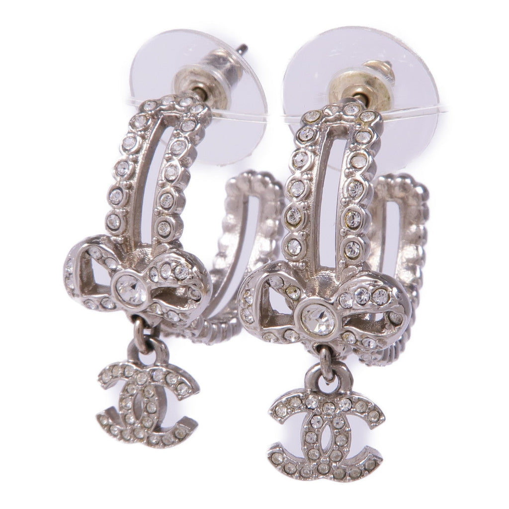 Chanel CC Earrings · Metal