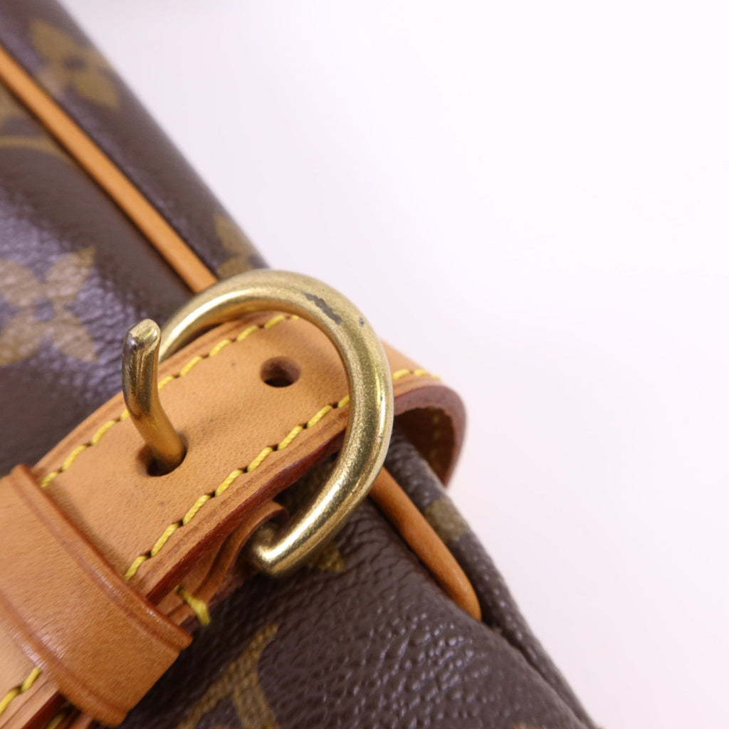 Louis Vuitton Batignolle · Monogram Tote