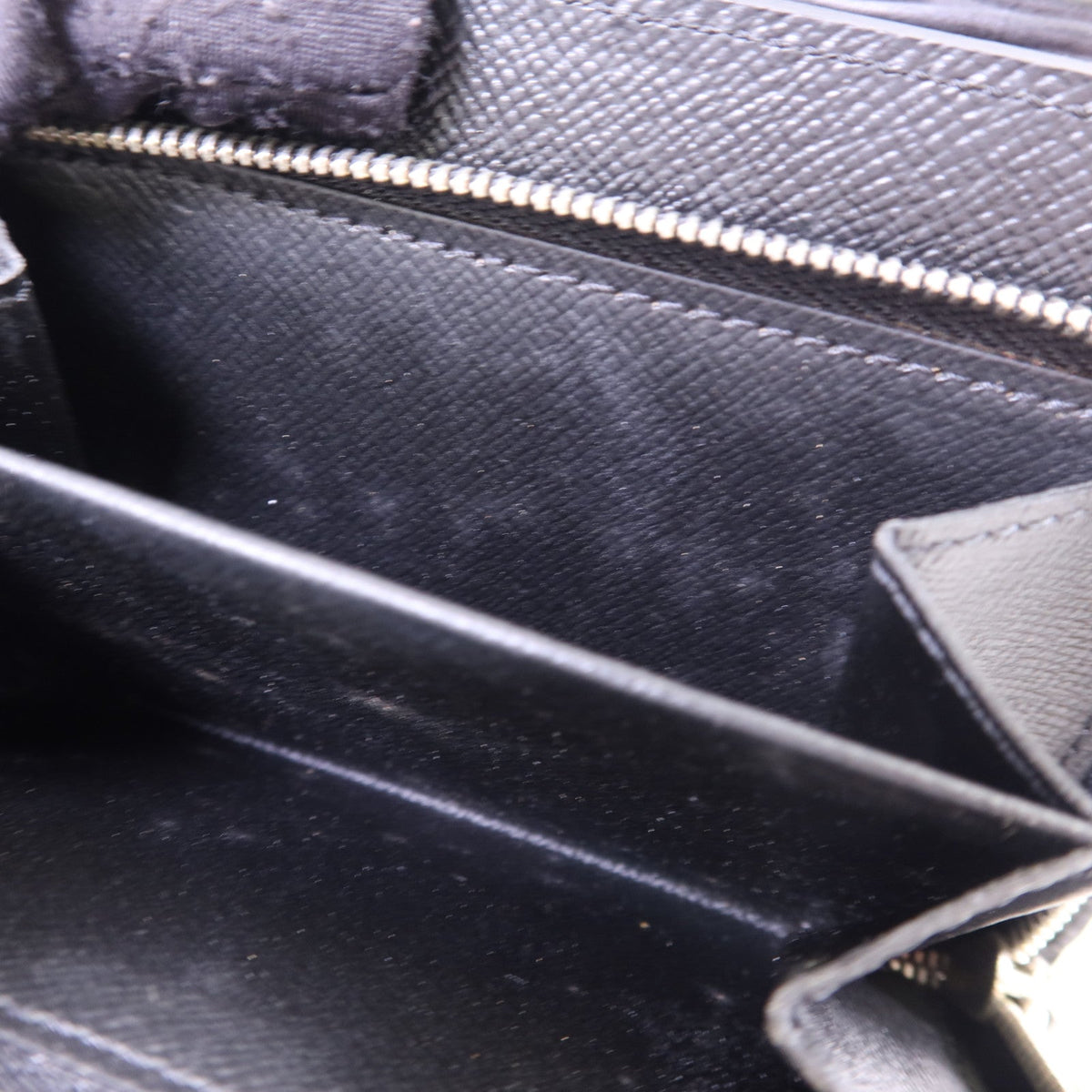 Louis Vuitton Portefeuille Joey · Epi