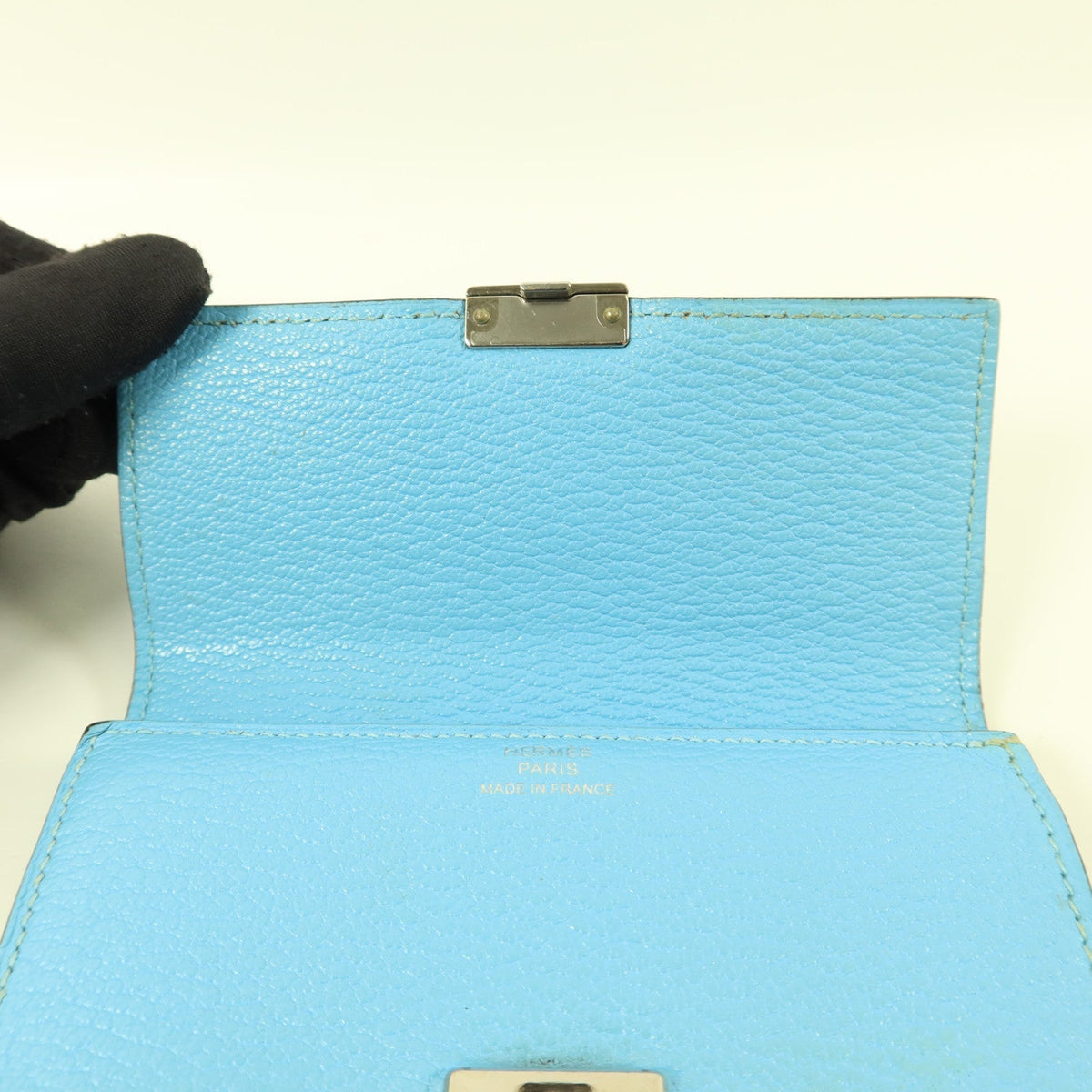Hermès Clic 12 Wallet · Chèvre Celeste