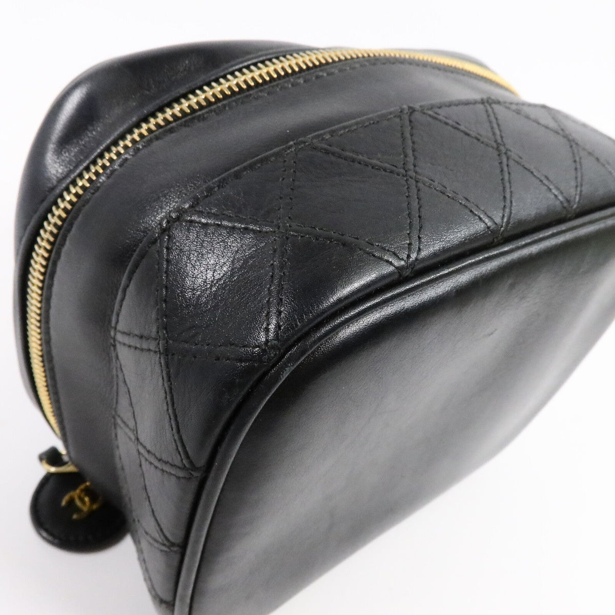 Chanel Vintage · Lambskin Hand Bag