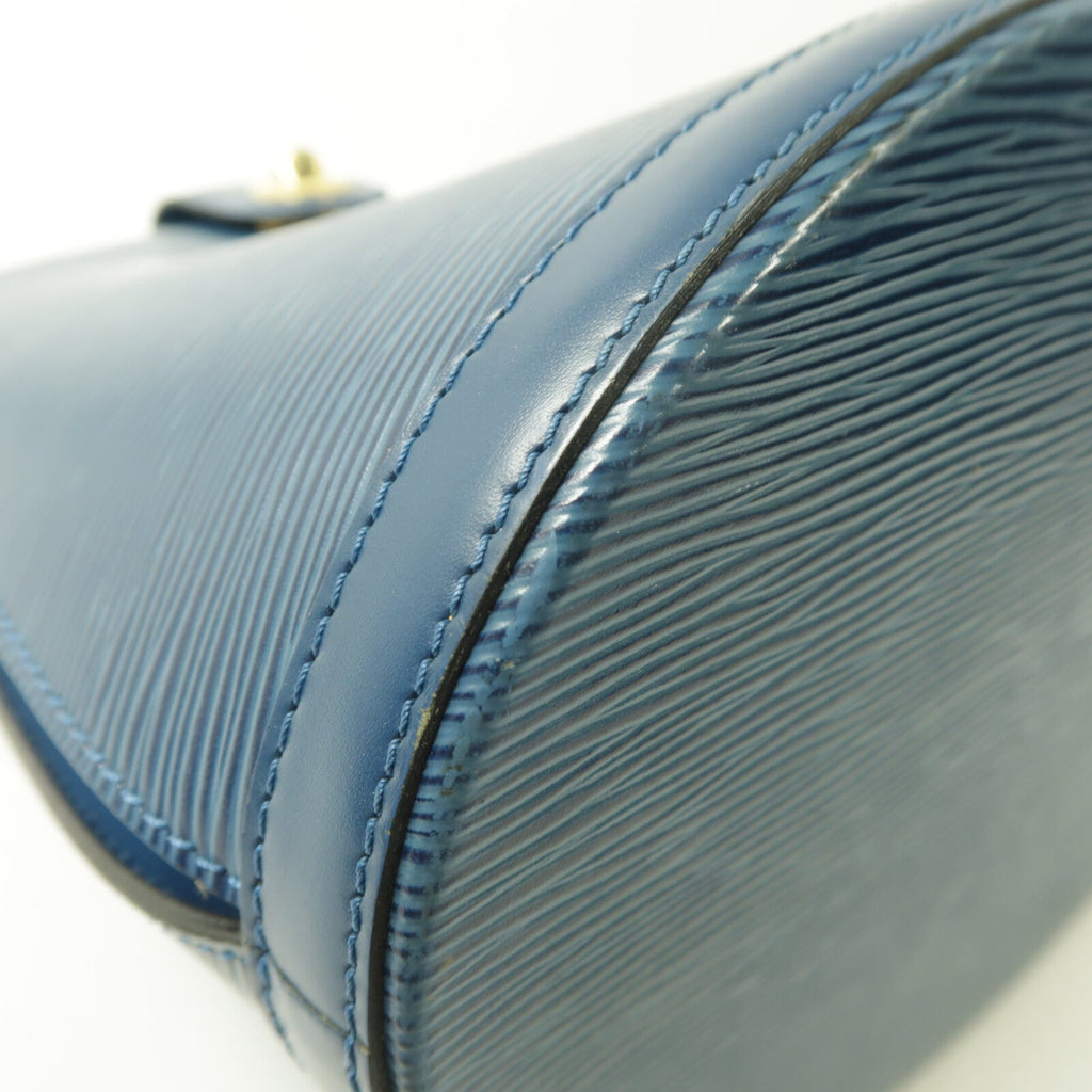 LOUIS VUITTON Cluny · Epi Leather