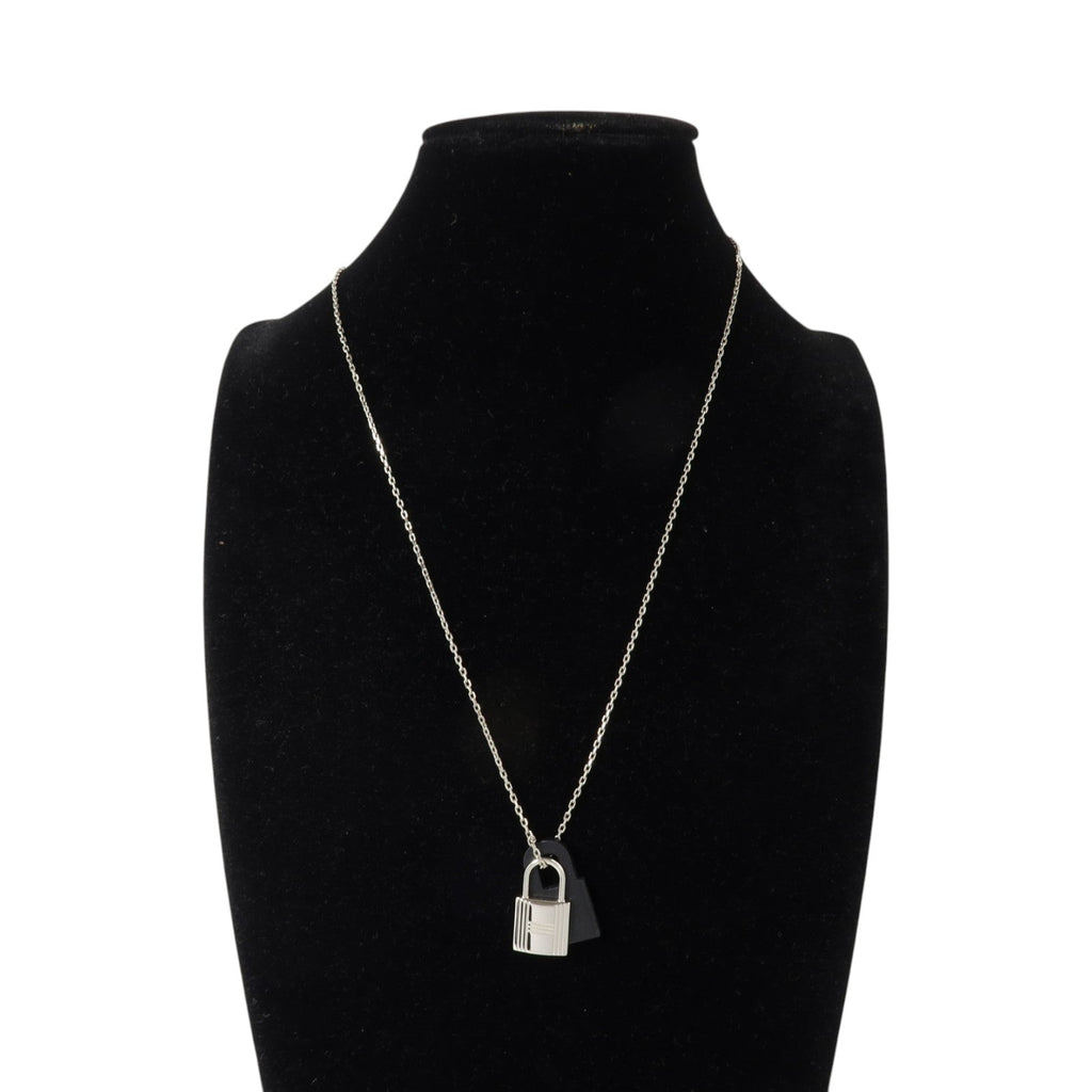 Hermès O'Kelly Necklace · Swift Leather