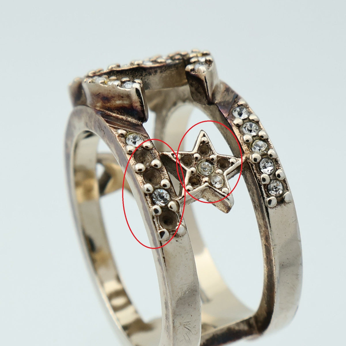 CHANEL CC Ring · Metal
