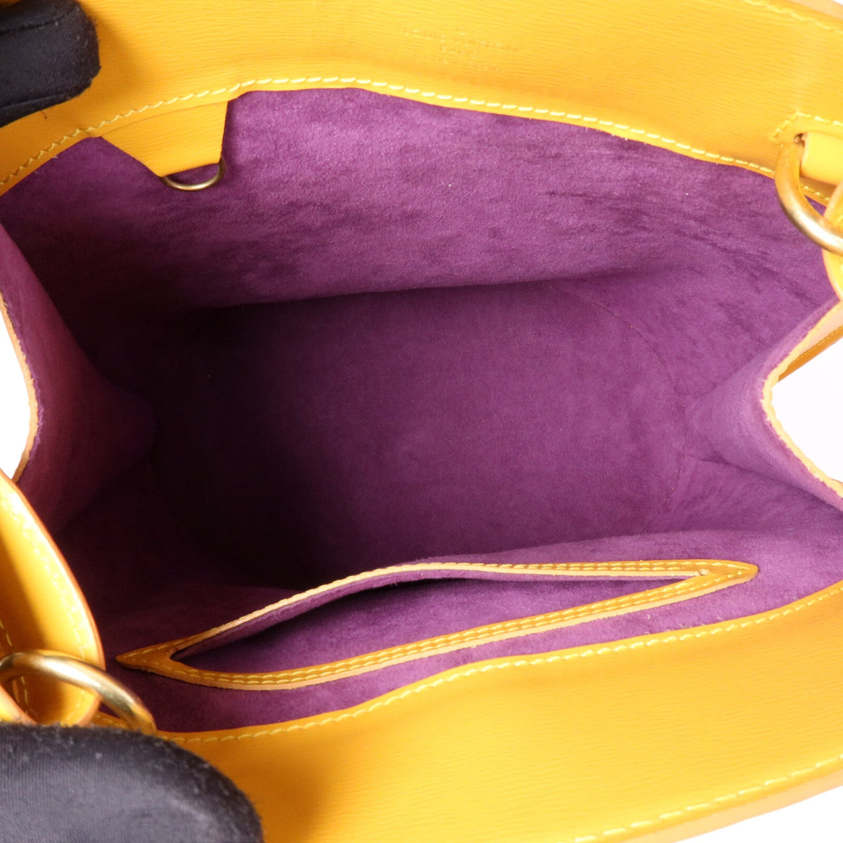 Louis Vuitton Cluny · Épi Leather