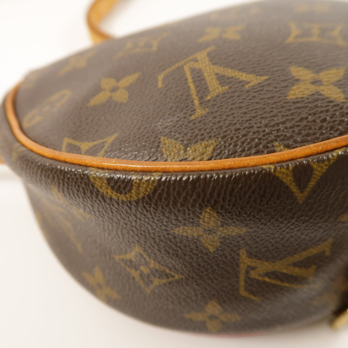 Louis Vuitton Tambourine · Monogram
