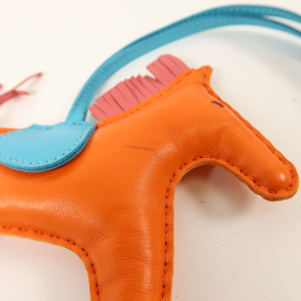 Hermès Rodeo MM Charm · Milo Lambskin