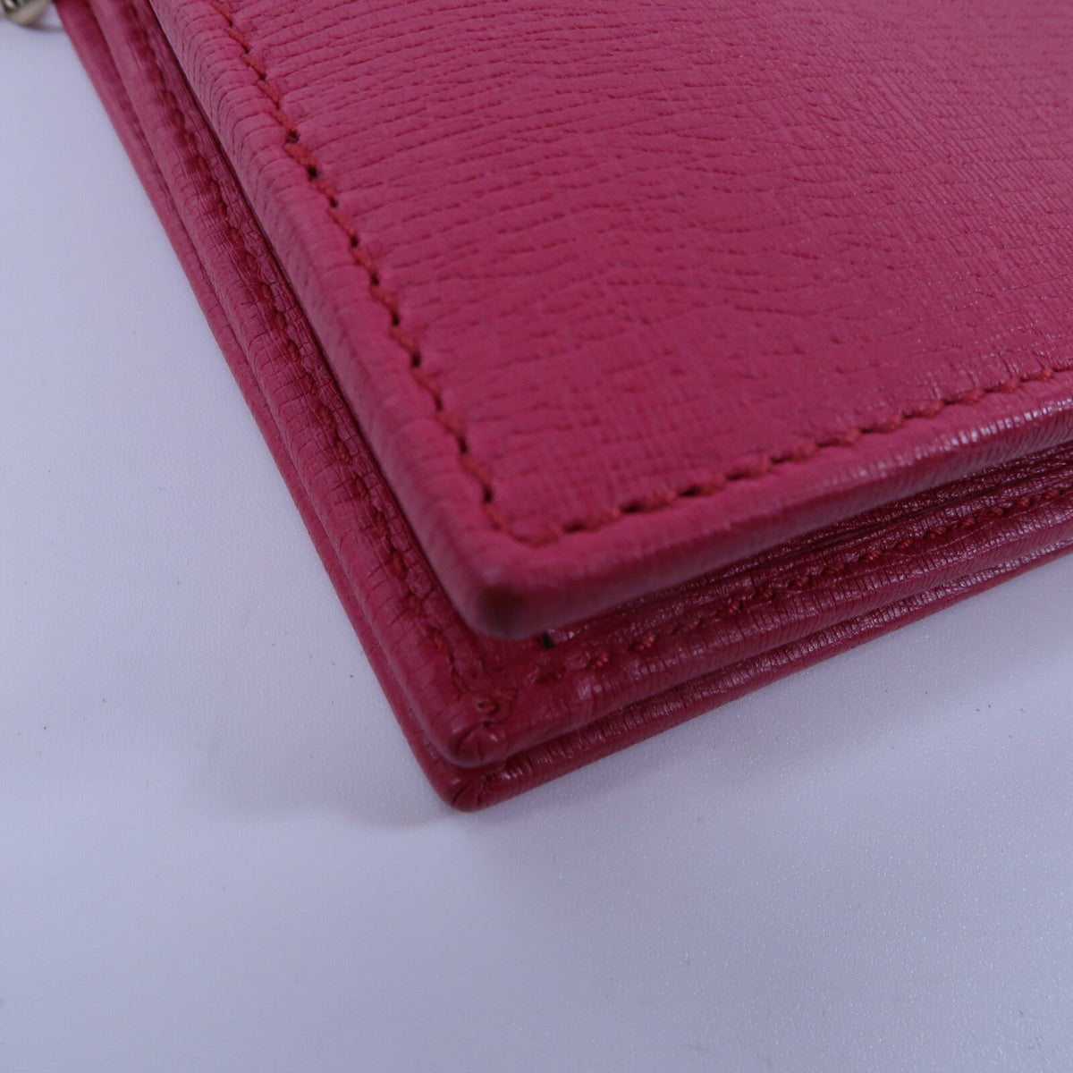Gucci GG Wallet On Chain · Calfskin