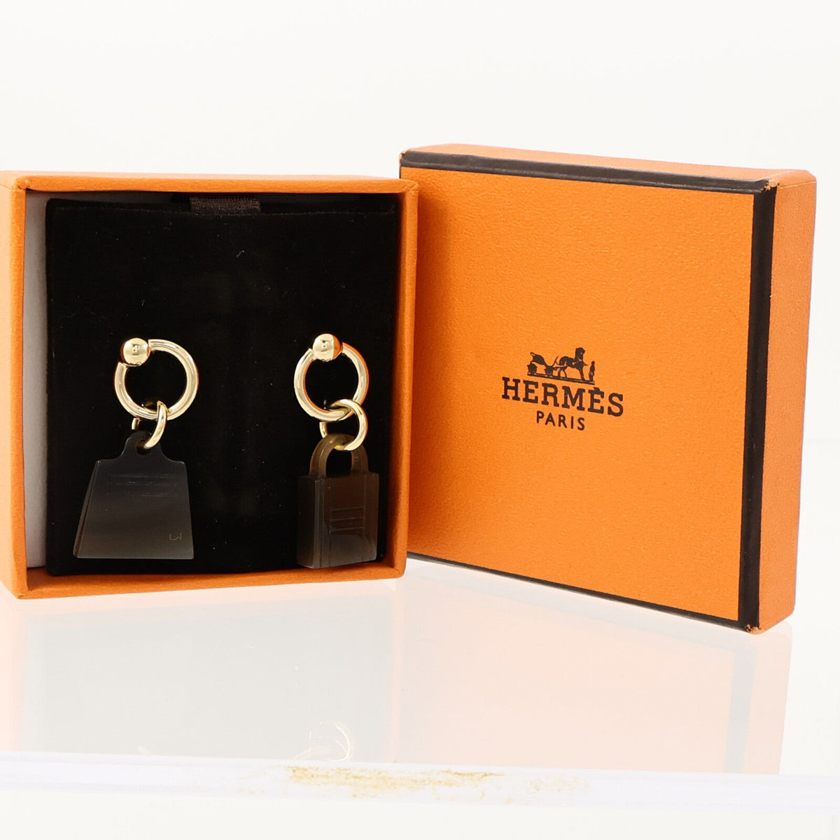 Hermès Amulette Maroquinier · Buffalo Horn