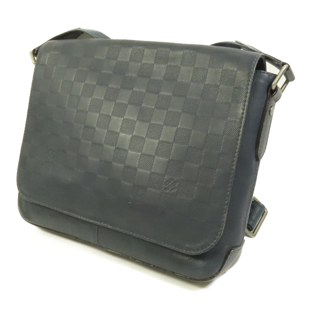 Louis Vuitton District PM · Damier Infini