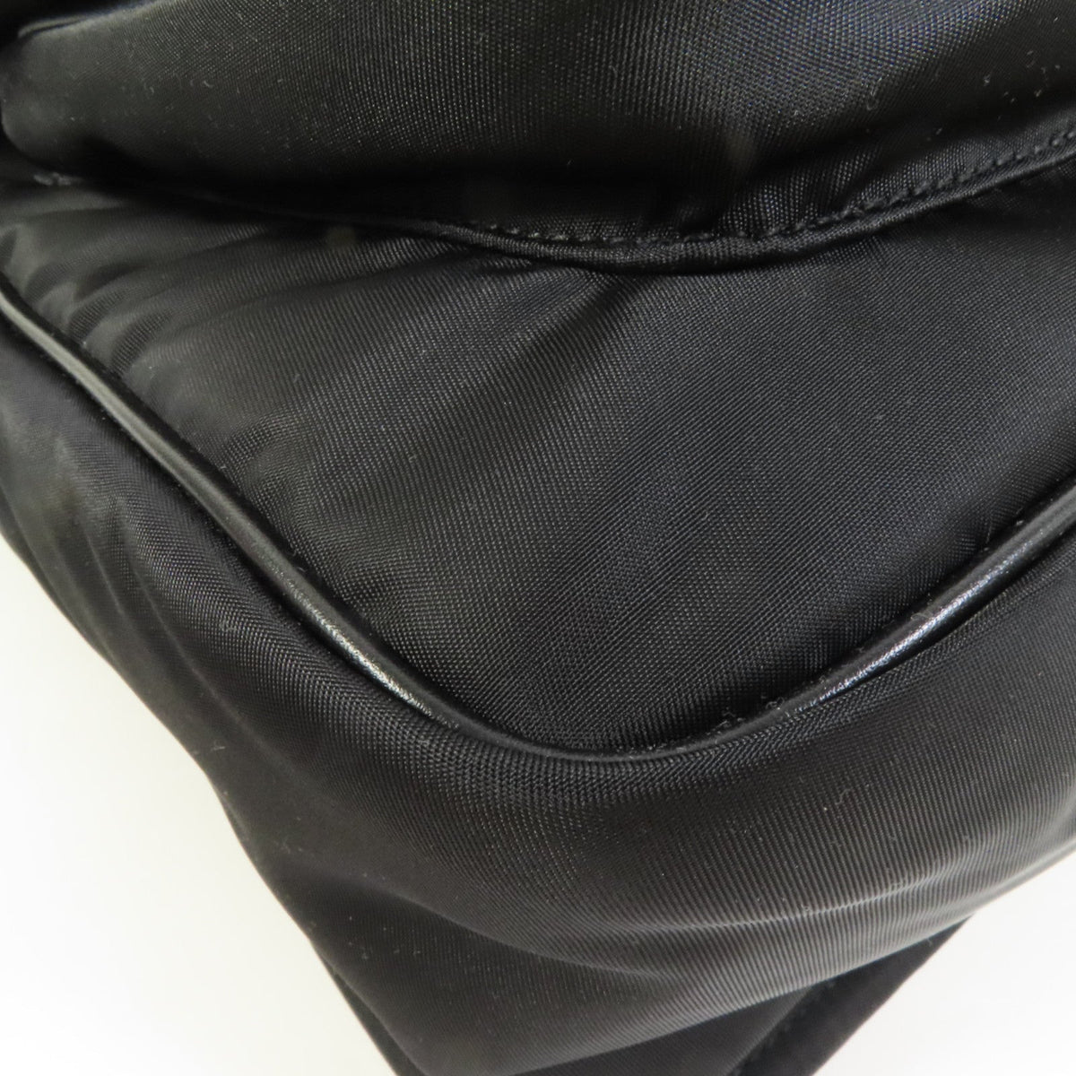 Saint Laurent Niki · Messenger · Nylon