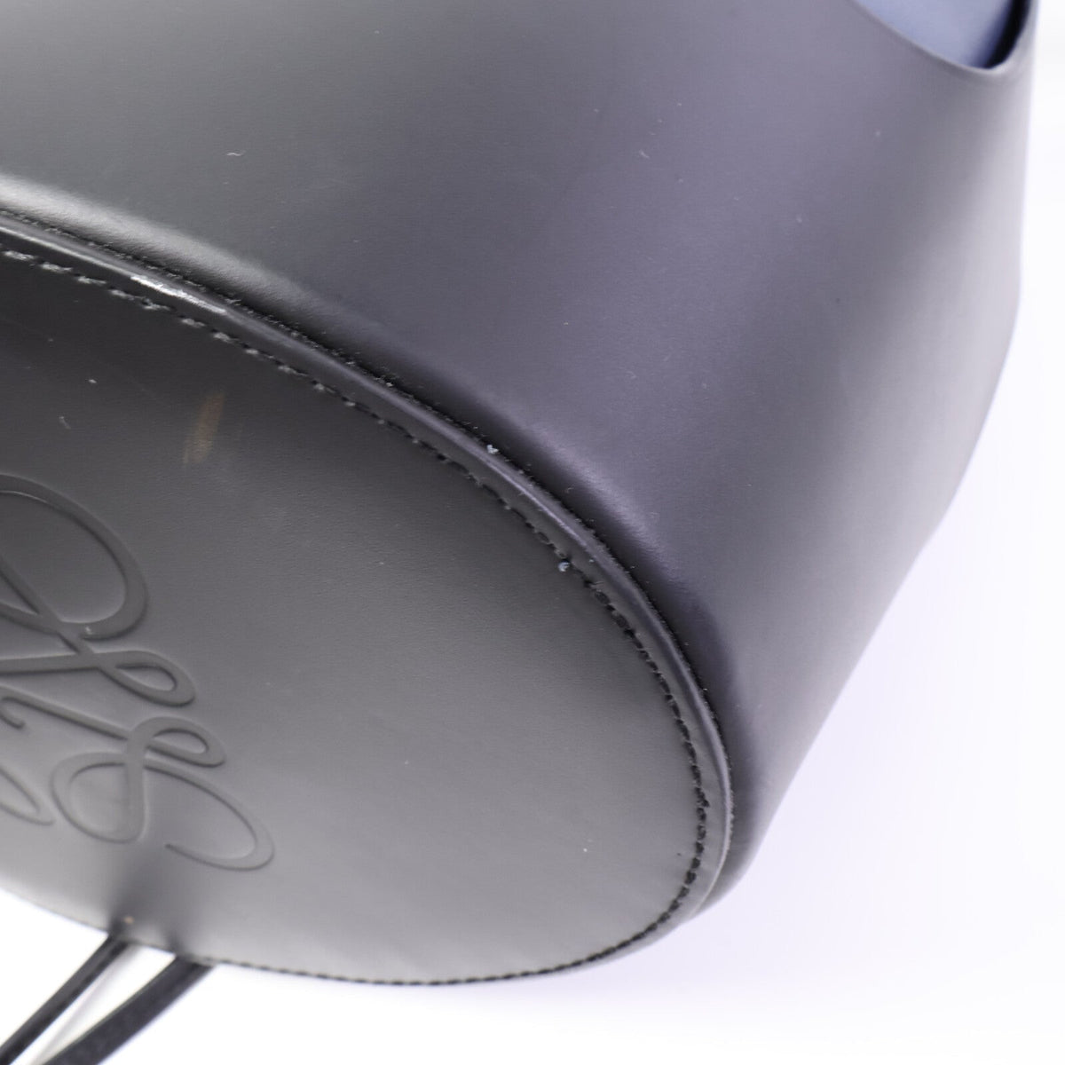 Loewe Balloon Medium · Calfskin