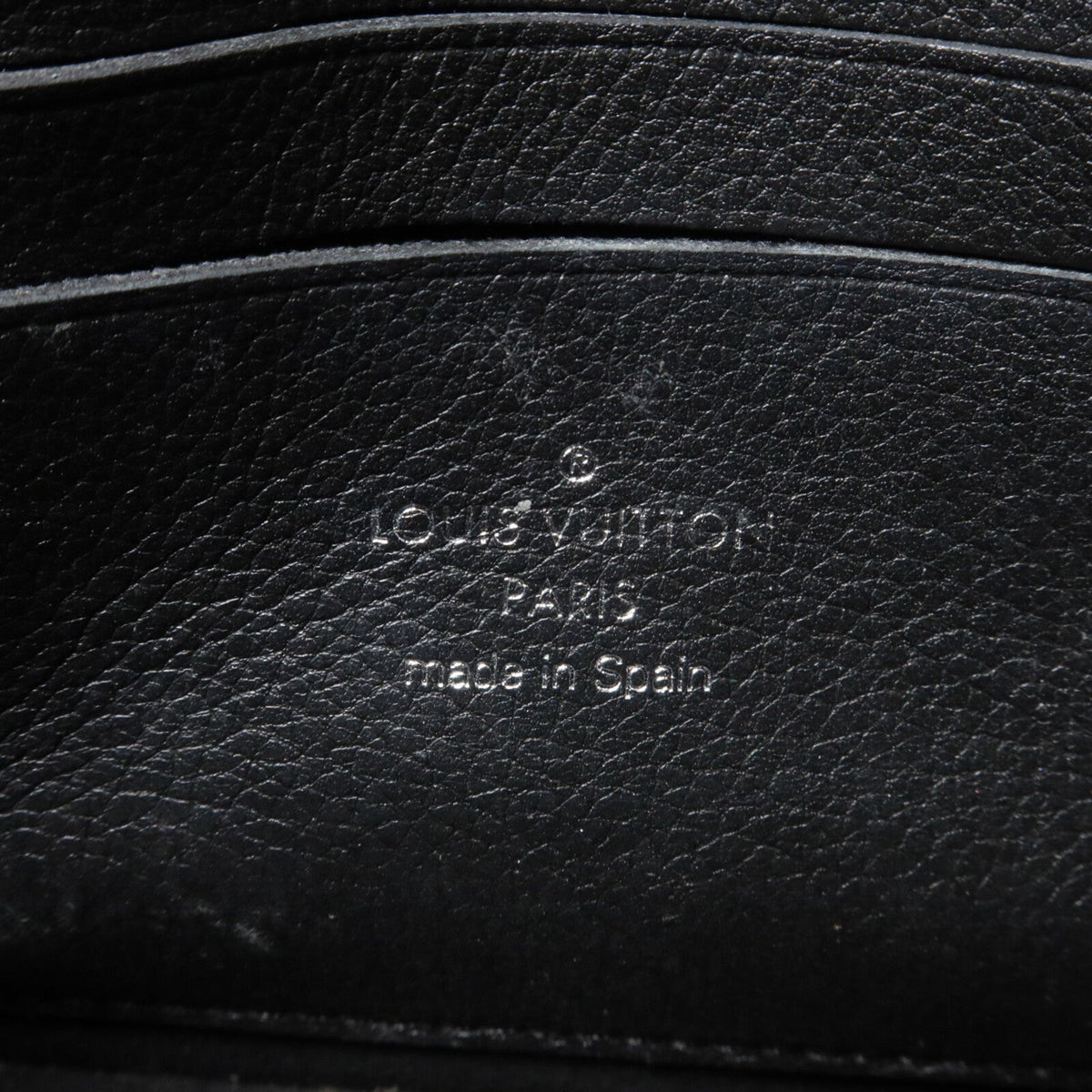 Louis Vuitton Mylockme · Calfskin Chain Bag