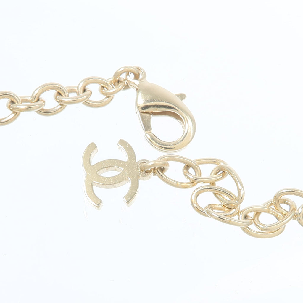 Chanel CC Logo Necklace · Metal