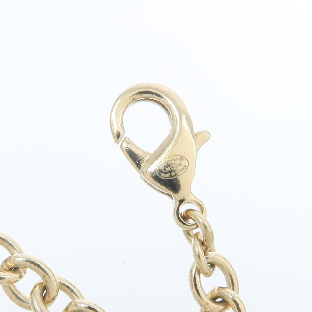 Chanel CC Logo Necklace · Metal
