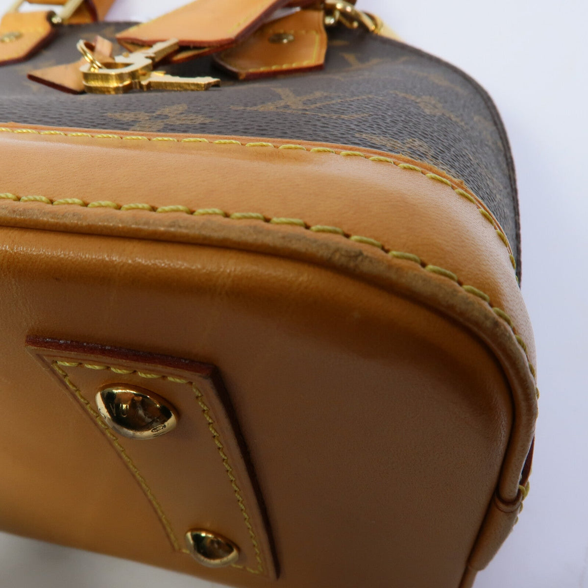 Louis Vuitton Alma BB · Monogram