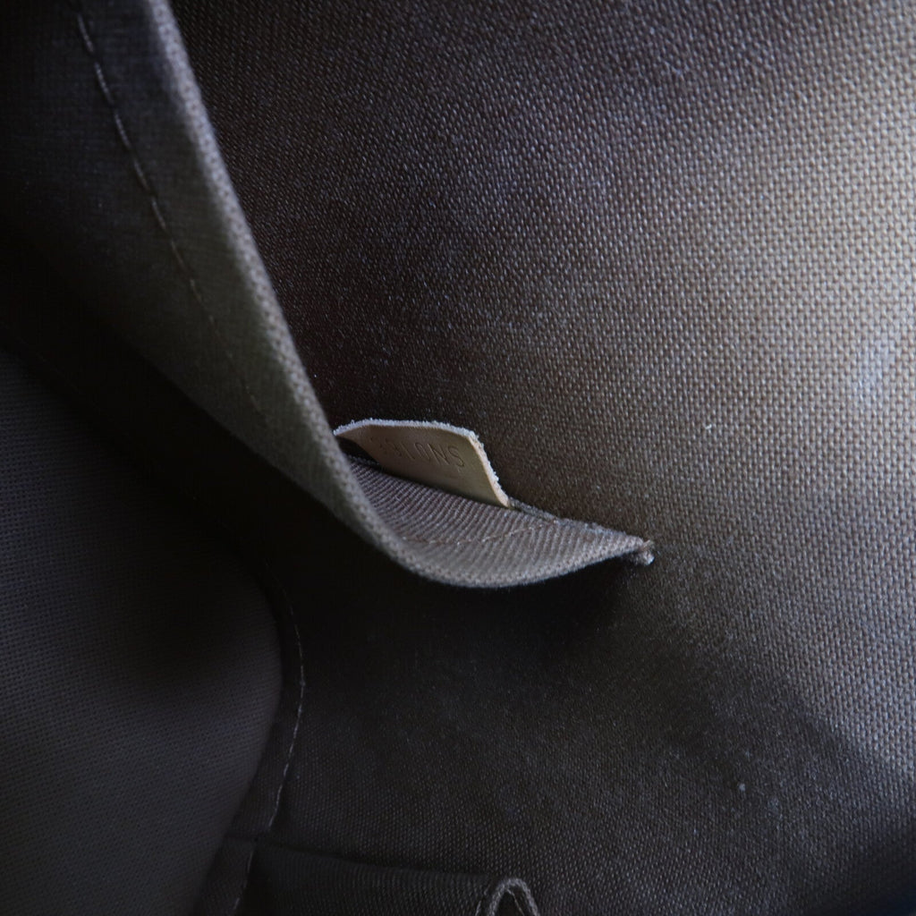 Louis Vuitton Alma BB · Monogram