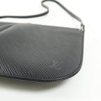 Louis Vuitton Pochette Demi Lune · Epi