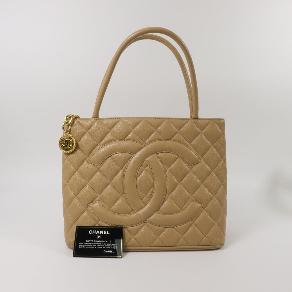 Chanel Vintage Tote · Calfskin