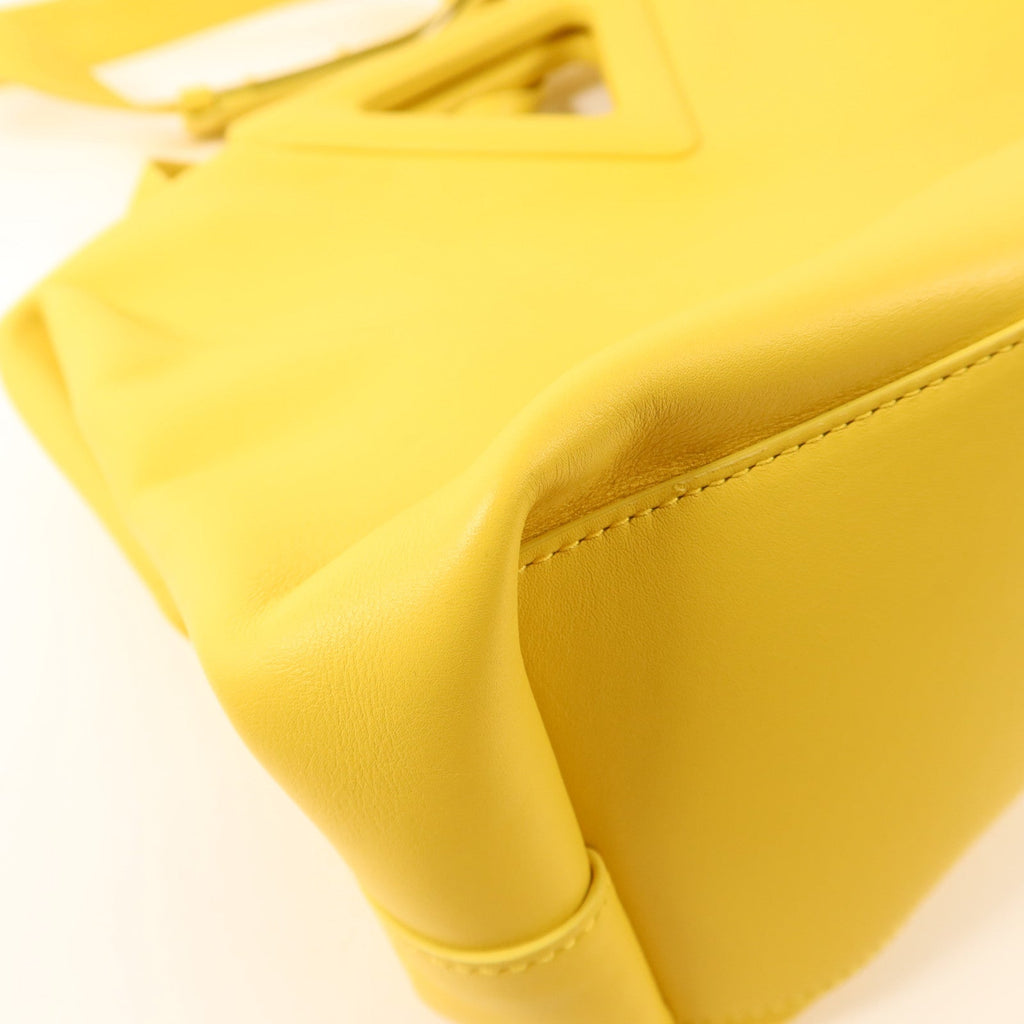 Bottega Veneta Mirabelle · Calfskin