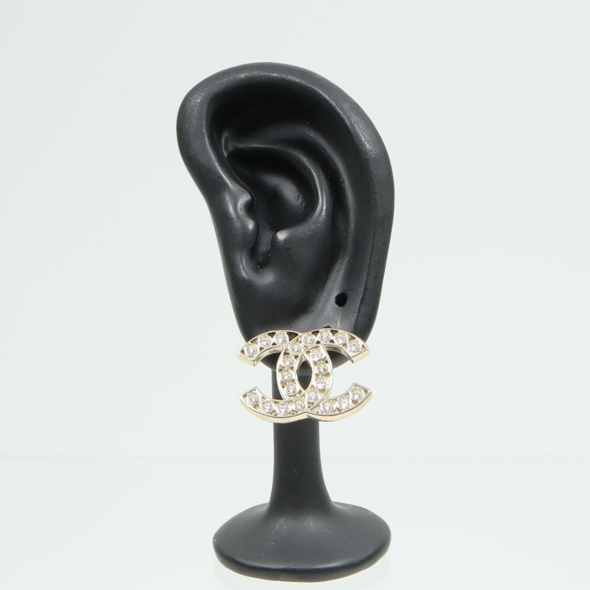Chanel CC Earrings · Crystal Detail