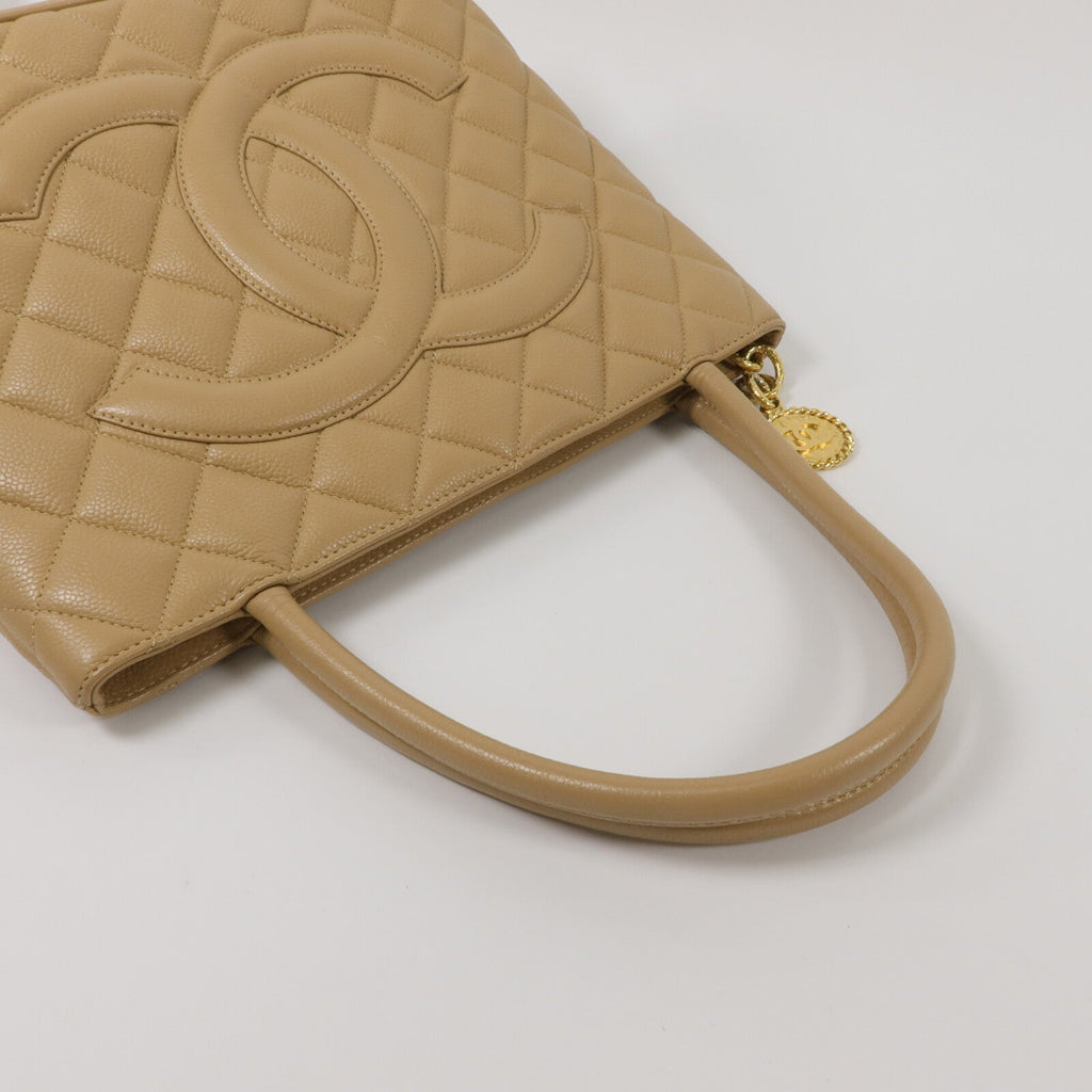 Chanel Vintage Tote · Calfskin