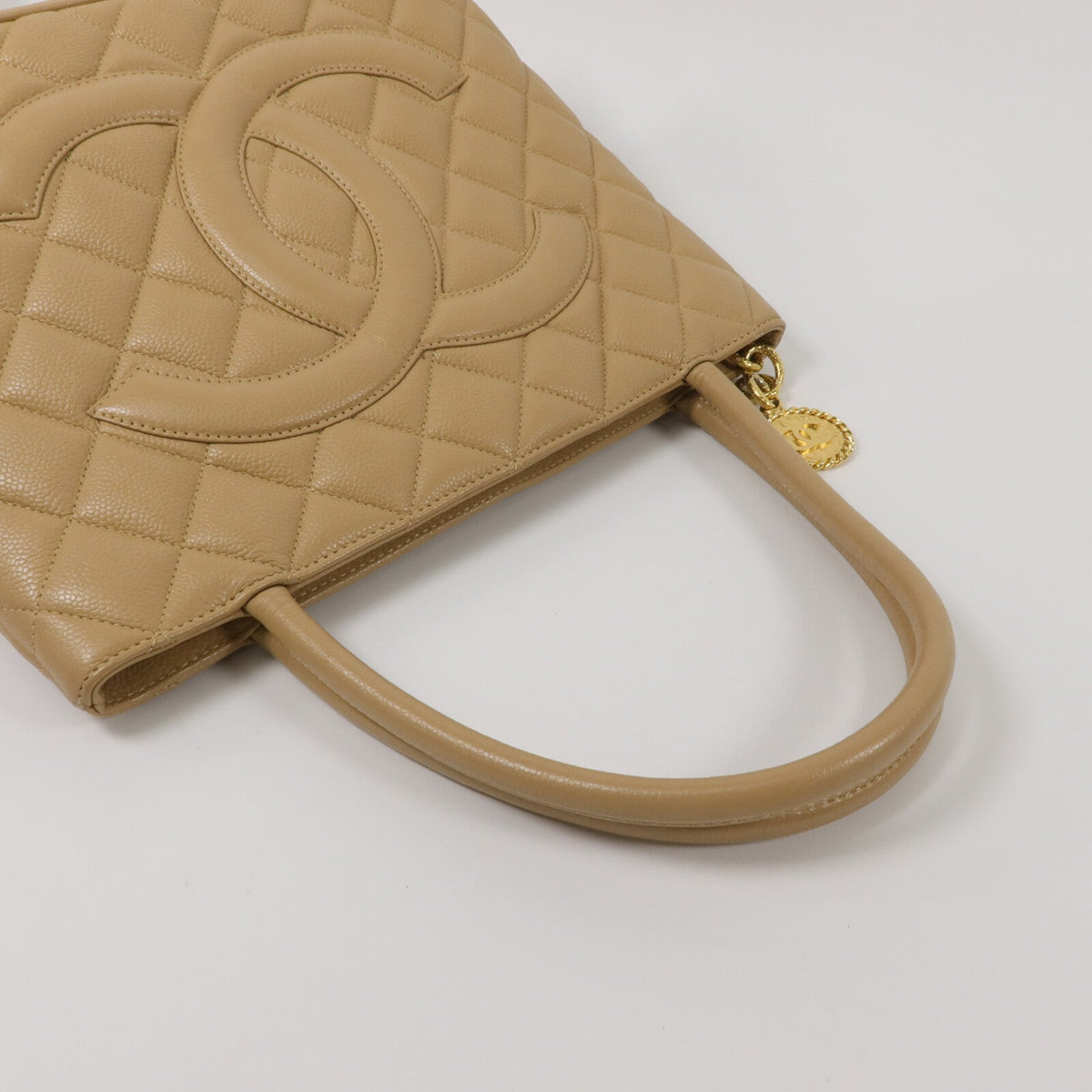 Chanel Vintage Tote · Calfskin