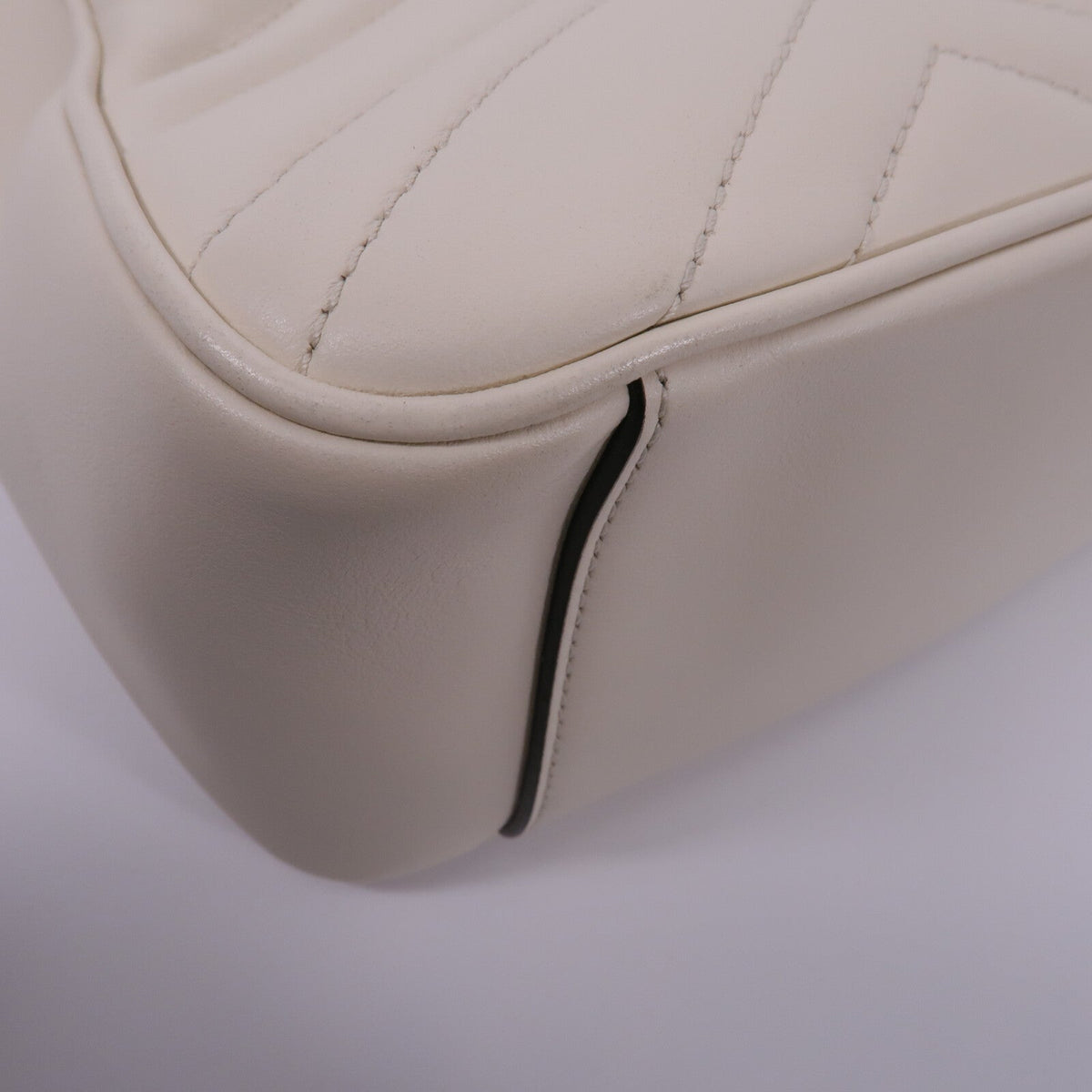 Gucci GG Marmont Small · Calfskin