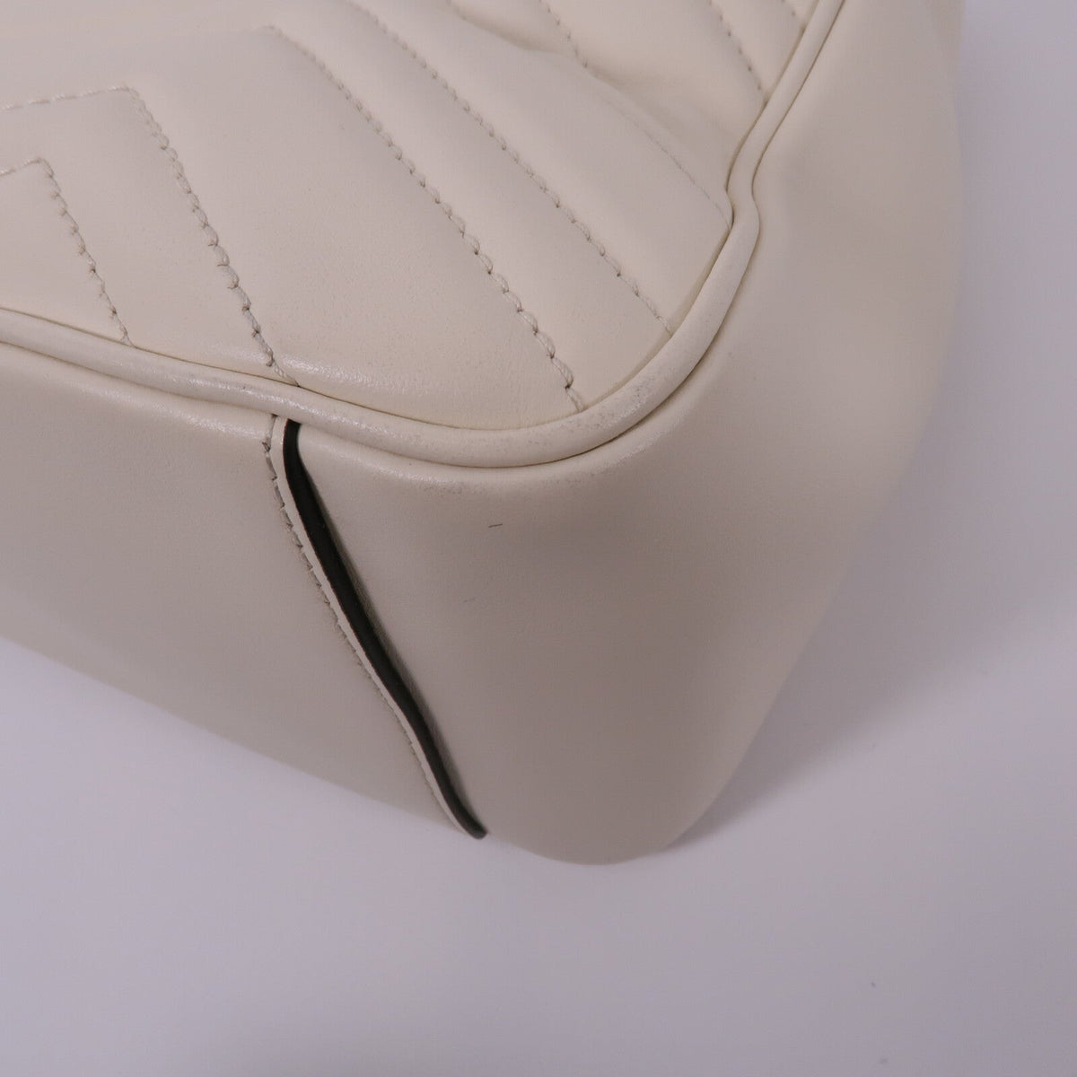 Gucci GG Marmont Small · Calfskin