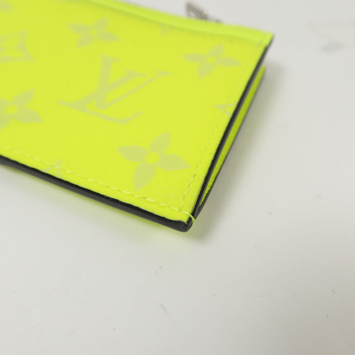 Louis Vuitton Coin Card Holder · Neon