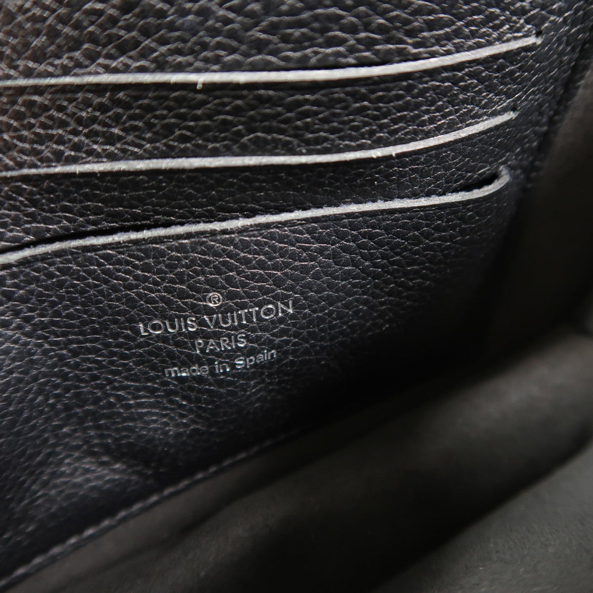 Louis Vuitton MyLockMe · Calfskin Chain Bag