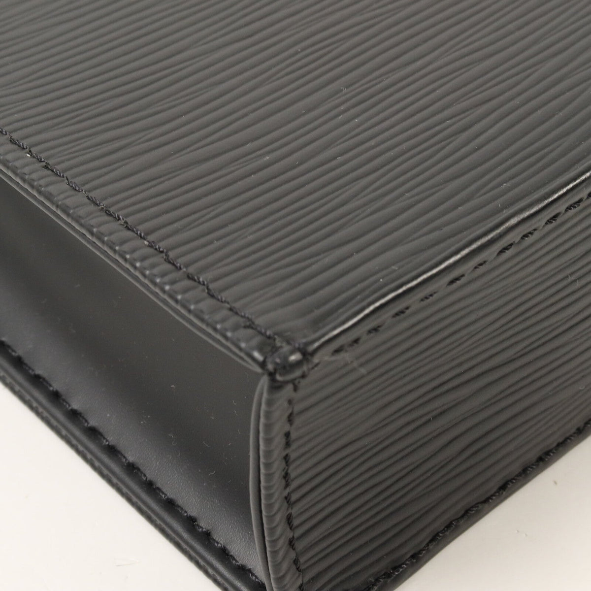 Louis Vuitton Petit Sac Plat · Epi Leather