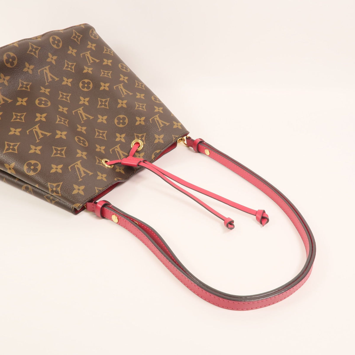 Louis Vuitton Neo Noé · Monogram