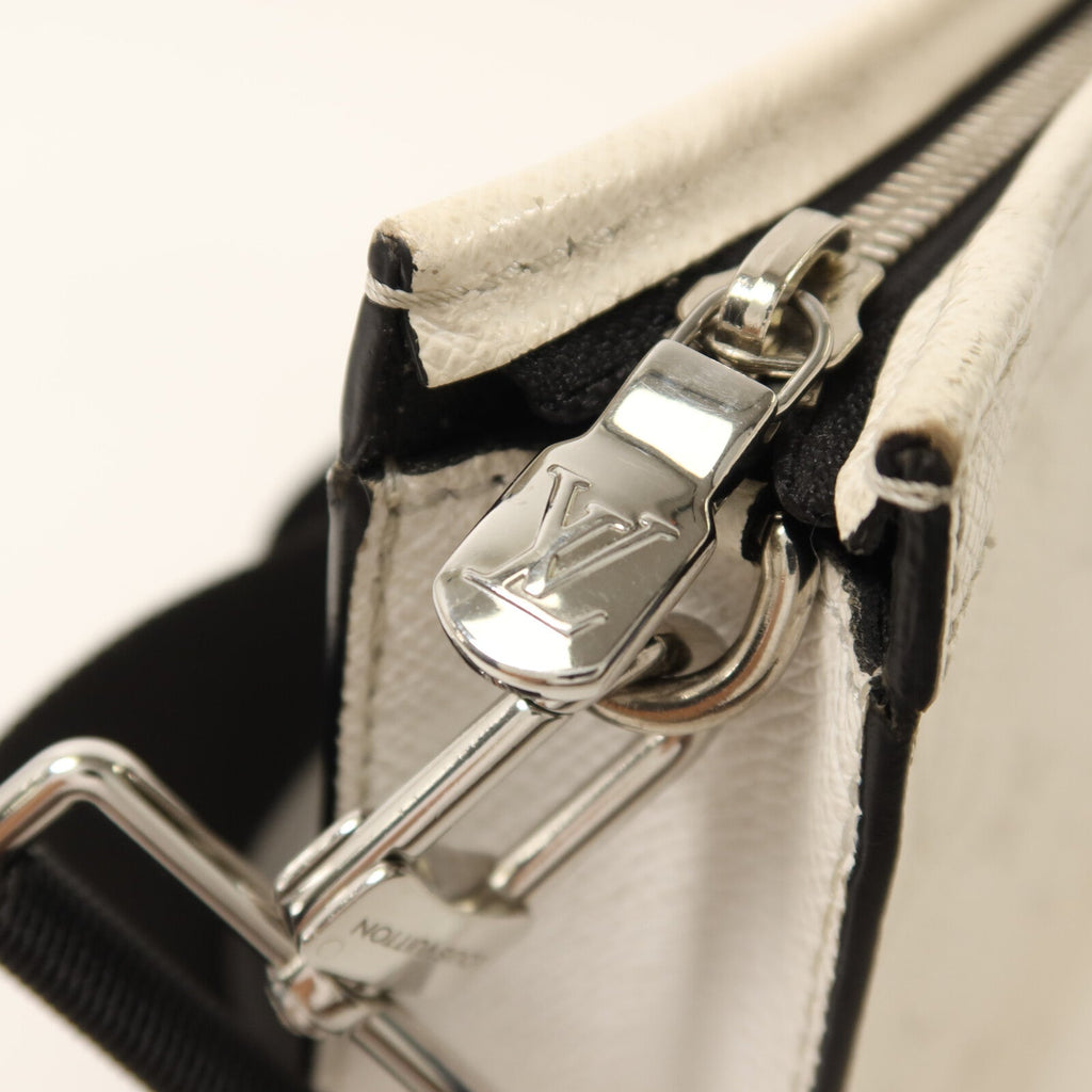Louis Vuitton Gaston · Taigarama