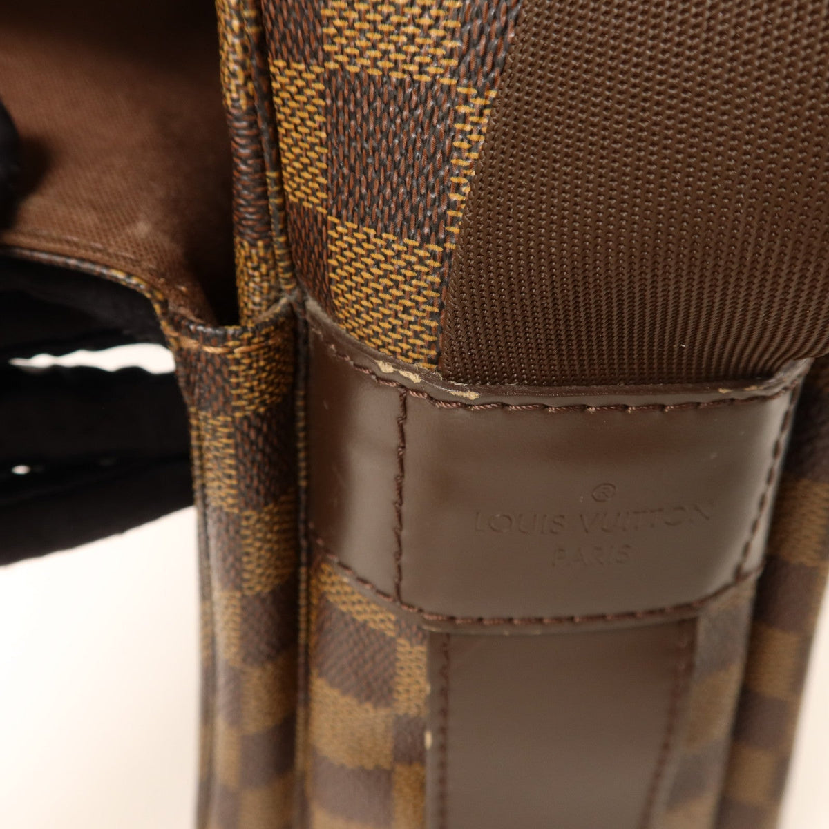 Louis Vuitton Naviglio · Damier