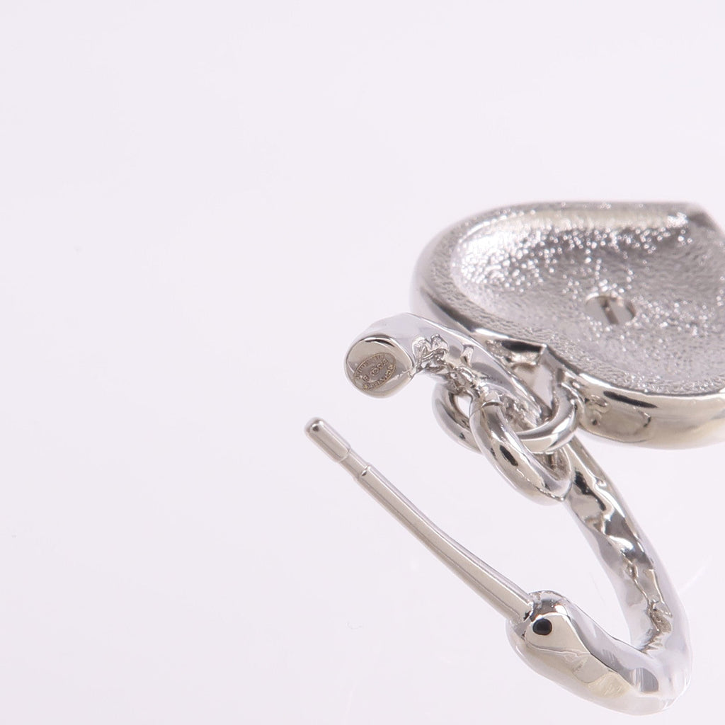 Chanel CC Earrings · Metal